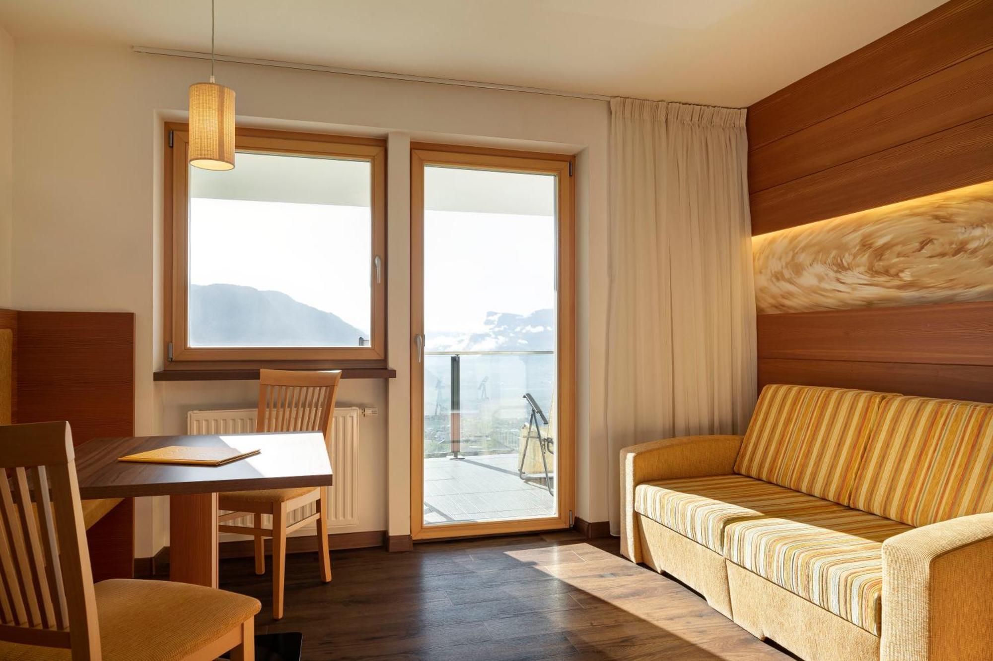 Hotel Lechner Tirolo Room photo